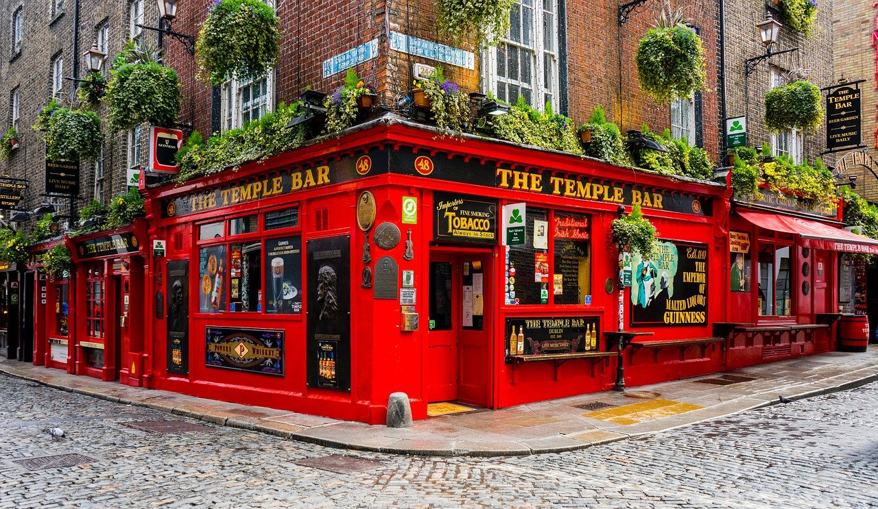 A Irlanda ocupa a 19ª posição. Terra da Guinness, esse país é bastante visitado pelos brasileiros, e tem um custo médio de 137 euros.