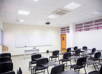 Sala de aula vazia; imagem meramente ilustrativa -  (crédito:  Fernando Stankuns/Flickr)