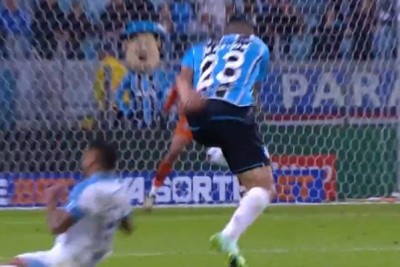 O Grêmio recebeu o CSA em jogo de volta pela 3ª fase da Copa do Brasil, nesta terça-feira (20/5). Veja como o Jogada10 avaliou a performance dos gremistas, que empataram em 0 a 0 e caíram na 3ª fase da Copa do Brasil.. Foto: Lucas Uebel/Grêmio -  (crédito: Lucas Uebel/Grêmio)