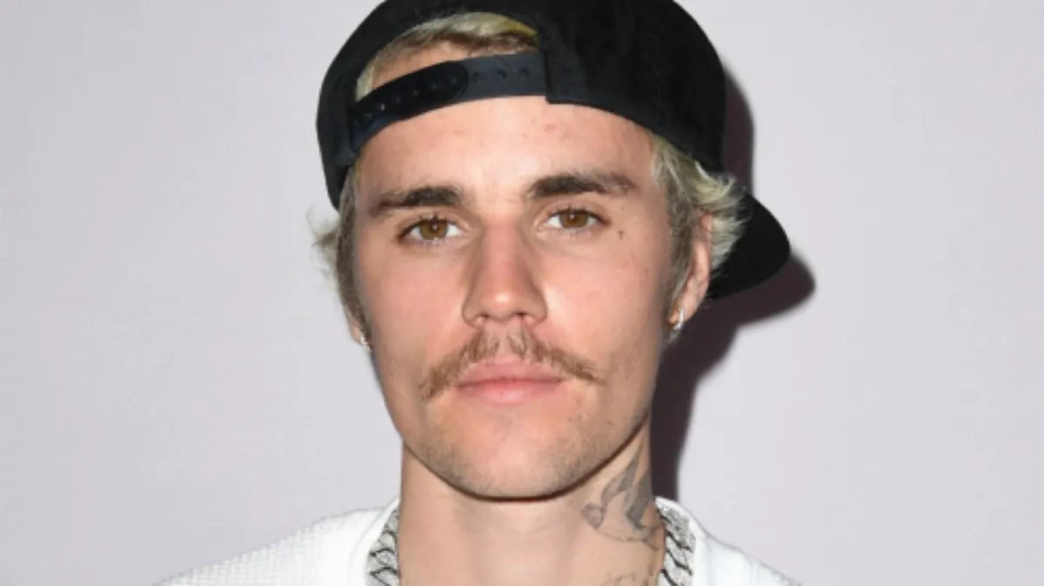 A briga que Justin Bieber expôs nas redes sociais