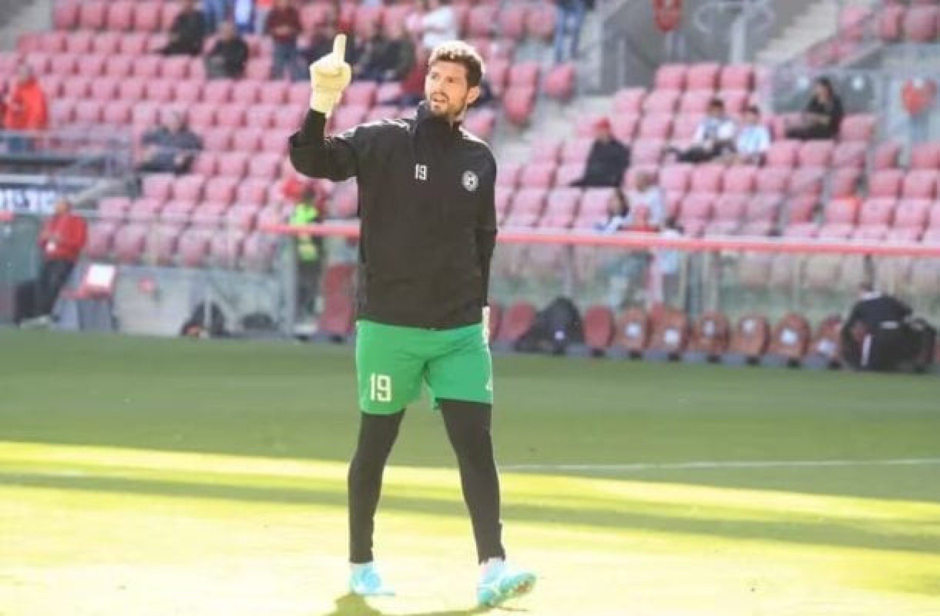 Cria do Flamengo, Daniel Tenenbaum assina com novo clube de Israel