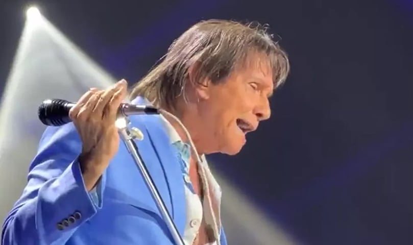 A primeira ocorreu em 2022, em show no Rio de Janeiro, ocasião em que Roberto Carlos mandou um fã calar a boca em meio à execução da música “Como é Grande o Meu Amor Por Você”. 

