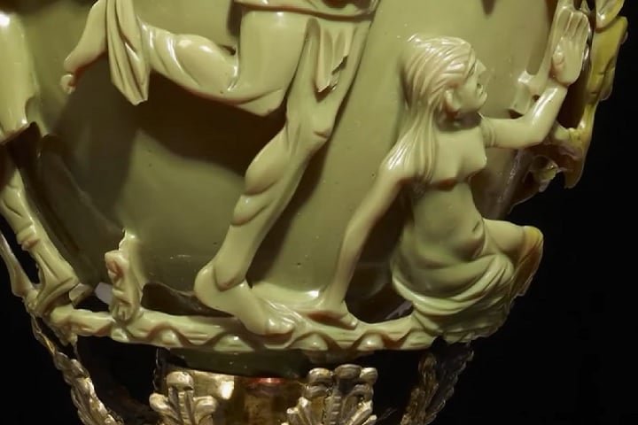 Em entrevista à a revista Smithsonian, o engenheiro Gang Logan Liu, da Universidade de Illinois em Urbana-Champaign, afirmou que "os romanos sabiam como fazer e usar nanopartículas para belas artes".