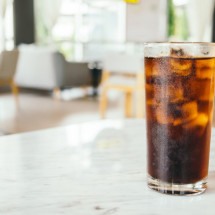 Refrigerante pode dar pedra nos rins? - FreePik