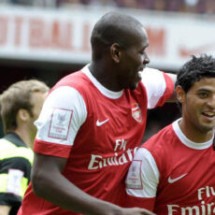 Ex-atacante do Arsenal se declara culpado por contrabando de cannabis -  AFP