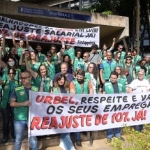 Cerca de 100 servidores da Urbel estiveram na CMBH nesta quinta-feira  -  (crédito: Leandro Couri/EM/D.A Press)