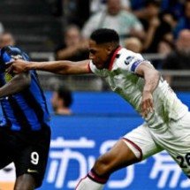 Ex-alvo do Cruzeiro e especulado no Atlético, Mina decide ficar na Europa - No Ataque Internacional