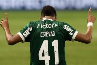 Atuações do Palmeiras contra o Ceará: Estêvão brilha e assina classificação