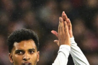 Técnico do Arsenal fala sobre rumores de chegada de Rodrygo ao clube