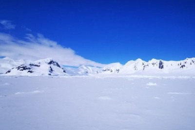 Um estudo recente publicado na Science China Earth Sciences revelou que a Camada de Gelo Antártica (AIS) registrou um aumento recorde de massa entre 2021 e 2023, revertendo décadas de perda de gelo.  -  (crédito: Makri27/Pixabay)