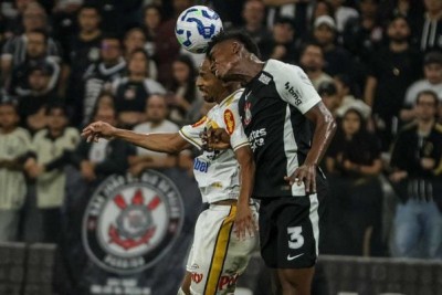 O Corinthians ficou com a classificação na Copa do Brasil. Na noite desta quarta-feira (21), o Timão bateu o Novorizontino, mesmo com uma atuação abaixo do esperado, que foi salva pelo gol de Yuri Alberto no final da partida. Confira como o Jogada10 avaliou os jogadores corinthianos. Foto: Higor Basso/Novorizontino -  (crédito: Higor Basso/Novorizontino)