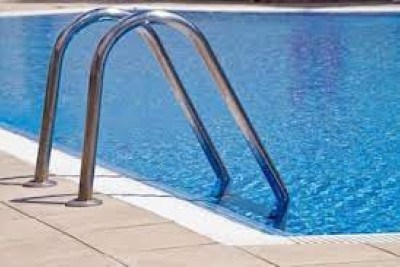 Na defesa, o condomínio alegou que a criança estava desacompanhada e entrou na piscina de forma imprópria -  (crédito: Reprodução/Freepik)
