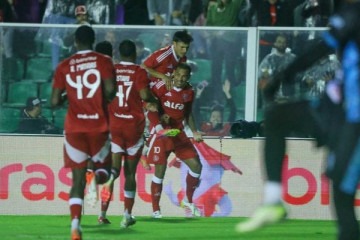 O Internacional enfrentou o Maracanã na volta pela 3ª fase da Copa do Brasil. Venceu por 3 a 0 e avançou às 8ªas. Veja como o Jogada10 avaliou a performance dos Colorados. Foto: Ricardo Duarte / Internacional -  (crédito: Ricardo Duarte / Internacional)