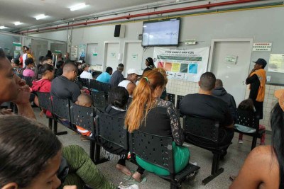 Pacientes aguardam por atendimento na UPA Leste: Belo Horizonte decretou situação de emergência em saúde ainda em abril e já acumula 2.725 internações por SRAG no ano

 -  (crédito: Jair Amaral/EM/D.A. Press – 12/5/25)