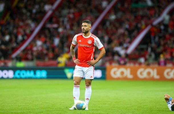 BRUNO TABATA â?? Substituto de Wesley aos 32 minutos da etapa final. Teve poucas oportunidades para mostrar seu jogo. NOTA: 5,0. Foto: Ricardo Duarte/InternacionalÂ 