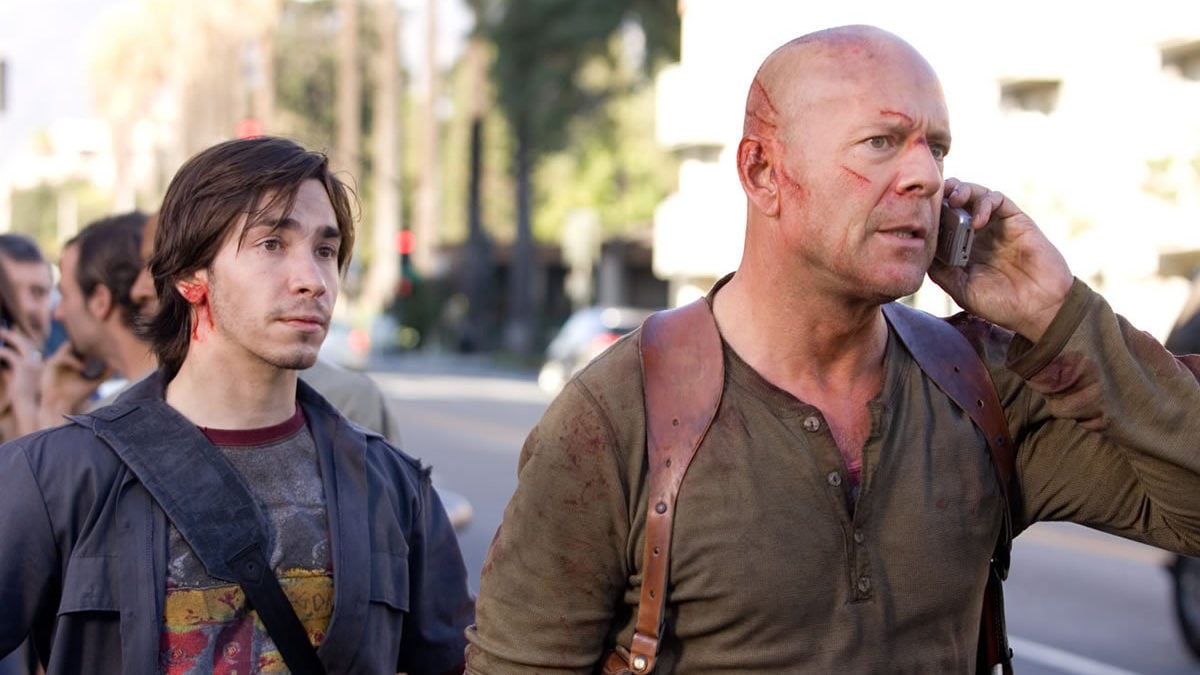 Em 2007, Bruce Willis e John McClane voltaram às atividades para a quarta parte da franquia, chamada "Duro de Matar 4.0".
-Divulgação