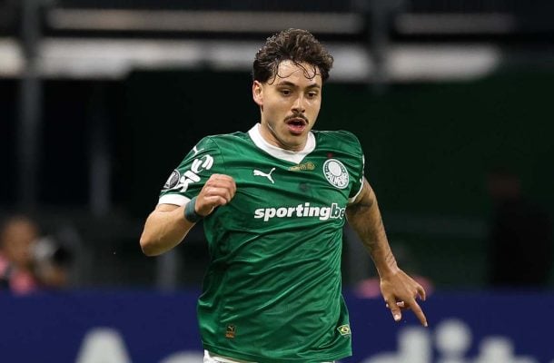 MAURÍCIO - Foi um dos melhores em campo. Criou boas jogadas, principalmente no primeiro quando, quando deixou Estêvão e Mayke na frente do gol. Foi muito bem nos es e dando dinâmica para o ataque palmeirense. NOTA: 7,0 - Foto: Cesar Greco/Palmeiras