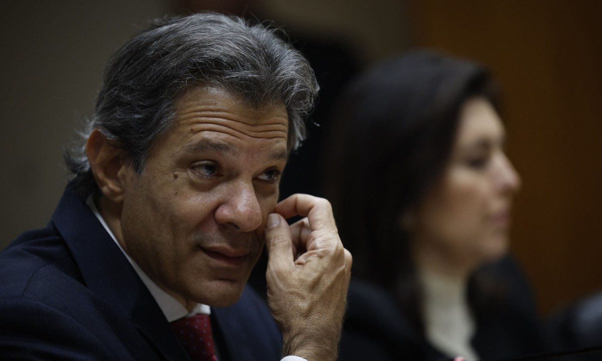 Ministro da Fazenda, Fernando Haddad, e a ministra do Planejamento, Simone Tebet, em coletiva de imprensa para falar sobre o bloqueio nas contas públicas sugerido pelo governo federal -  (crédito:  Pedro Ladeira/Folhapress)