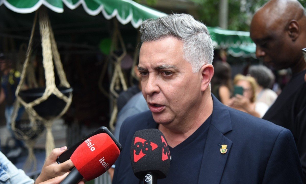 Prefeito anuncia implantação de motofaixa na Via Expressa -  (crédito: Gladyston Rodrigues/EM/D.A Press)