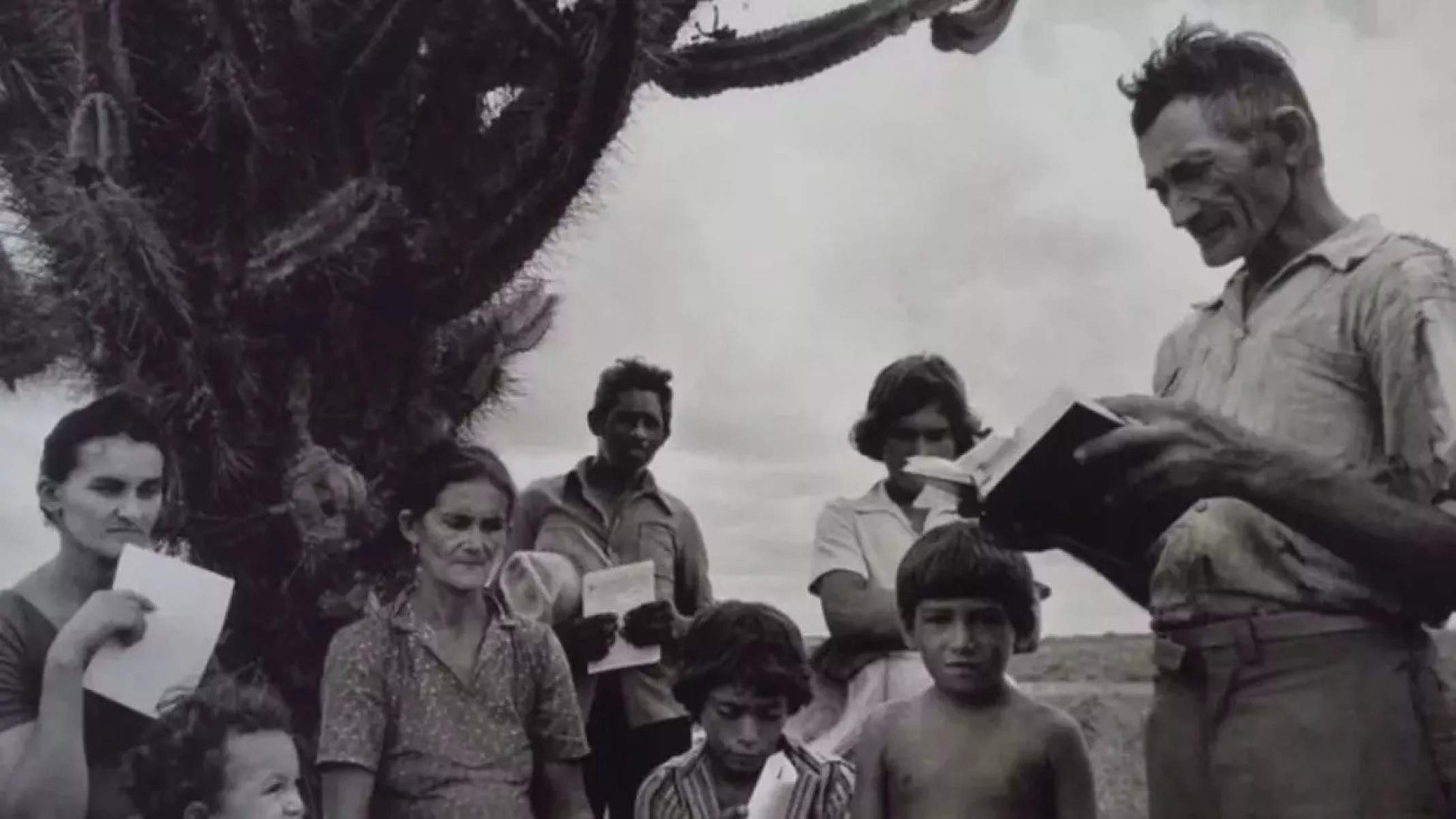 Sebastião Salgado registrou a trajetória do Movimento dos Trabalhadores Rurais Sem Terra (MST)-Sebastião Salgado