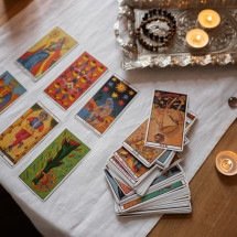 Dia do Tarot: descubra a carta do seu signo e o que isso revela sobre você - FreePik