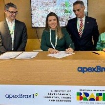 Uberaba assina acordo para investimento de R$ 7,8 bi em hidrogênio verde - Prefeitura de Uberaba/DivulgaÃ§Ã£o
