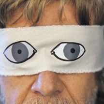 A cegueira mental causada pela intolerância e pelo egoísmo A cegueira mental causada pela intolerância e pelo egoísmo