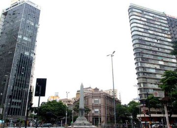 Mesmo com o interesse de uma empresa, até o momento, não há protocolo formal  para análisede instalação de paineis publicitários de led -  (crédito: Jair Amaral/EM/D.A Press)