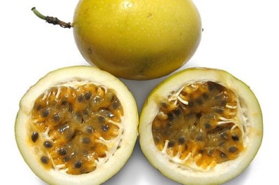 Conhecido por ser um 'calmante natural', o maracujá é um fruto muito popular, tanto por seu sabor quanto por suas propriedades medicinais (sobretudo em suas folhas). Versátil na culinária e também em cosméticos, traz um sabor único e muito simbolismo. -  (crédito:  Fibonacci wikimedia commons )
