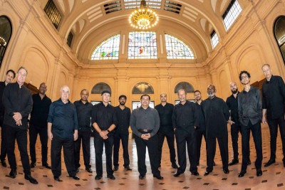 Banda Mantiqueira propõe diálogo entre a música de Caymmi, João Bosco e Pixinguinha com a obra dos americanos Dizzy Gillespie e Sonny Rollins -  (crédito: Mila Maluhy/divulgação)