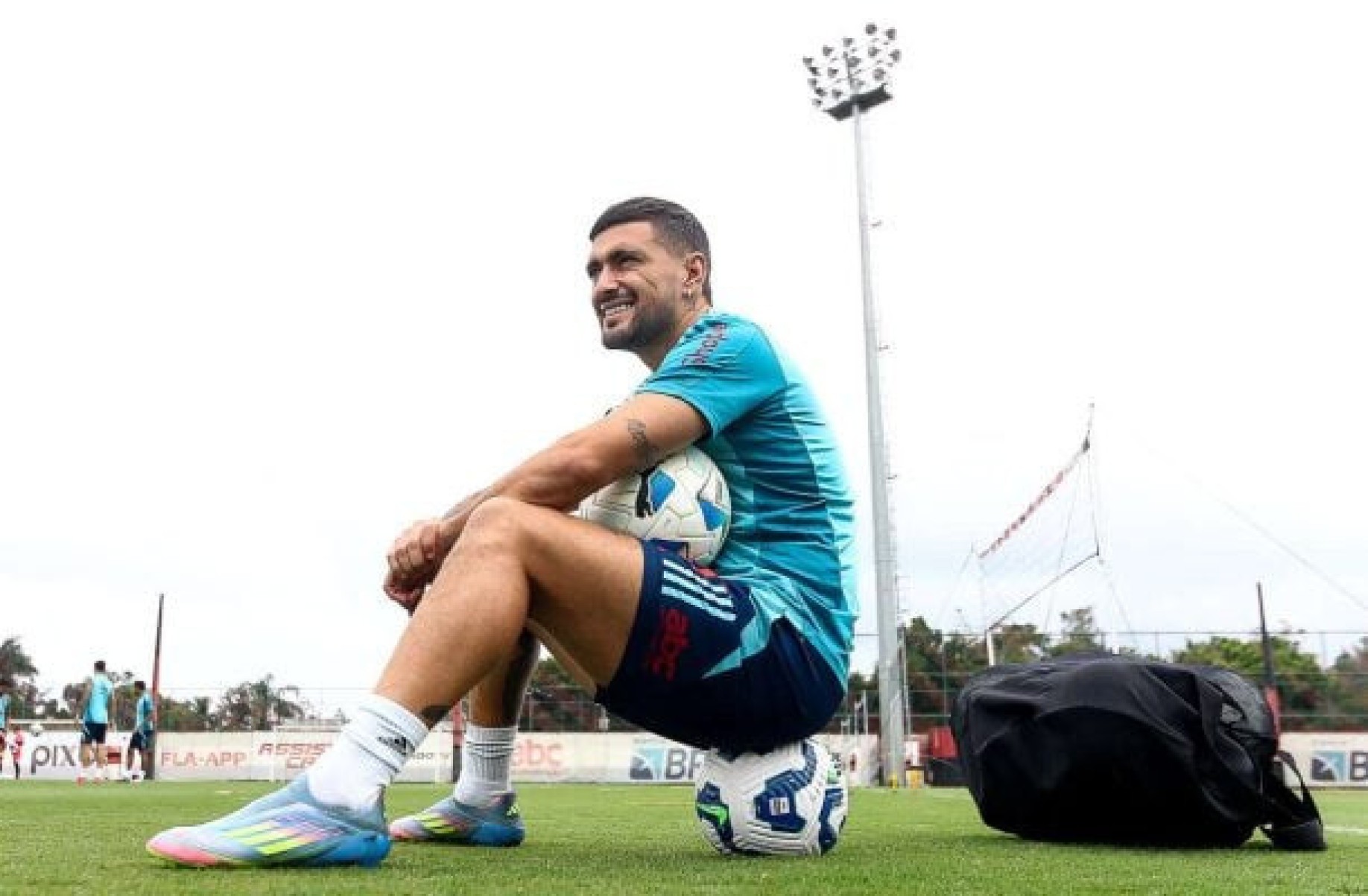 Arrascaeta deve ser titular em jogo do Flamengo contra o Palmeiras Arrascaeta deve ser titular em jogo do Flamengo contra o Palmeiras