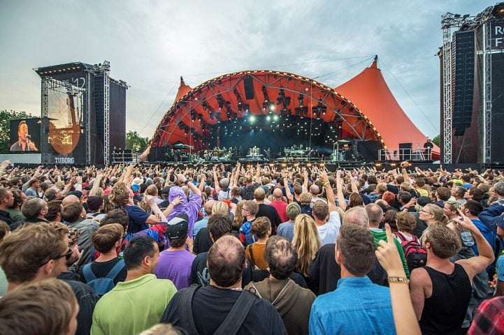 Essa não é a primeira vez que esse método é utilizado dessa maneira em um país nórdico. Durante o Festival de Roskilde, realizado em 2015, na Dinamarca, foram coletados 54 mil litros de urina para a produção de cevada.