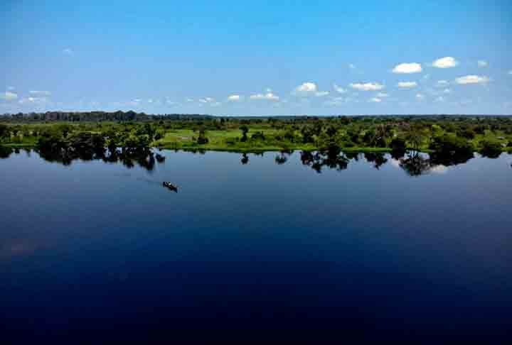 “A água subterrânea é um recurso extremamente importante, mas um dos desafios é que, por não podermos vê-la, ela fica fora da mente da maioria das pessoas”, observou o hidrólogo.