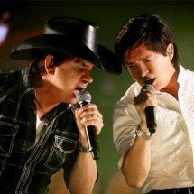 Chitãozinho e Xororó serão homenageados em premiação no Rio de Janeiro - - Instagram @chxoficial