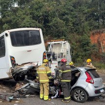 MG: acidente deixa um morto e bloqueia trânsito na BR-040 - CBMMG / Divulgação