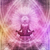 Yoga: O equilíbrio de corpo e mente que traz harmonia e bem-estar - Funcionários da Emirates batem recorde com aula de ioga no deserto de Dubai