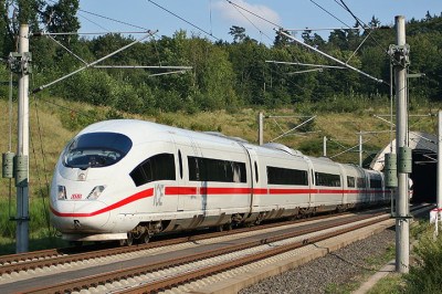 Depois de muita especulação, foram divulgadas novas informações sobre o trem-bala que vai conectar São Paulo e Rio de Janeiro. -  (crédito: Sebastian Terfloth - Wikimédia Commons)