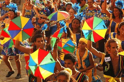 O Frevo, um dos ritmos folclóricos mais alegres do Brasil, é Patrimônio Imaterial da Humanidade . O título foi concedido pela UNESCO no ano de 2012, sob a designação "Frevo: Arte do Espetáculo do Carnaval do Recife". Conheça a sua história. -  (crédito: Flickr/ Passarinho)