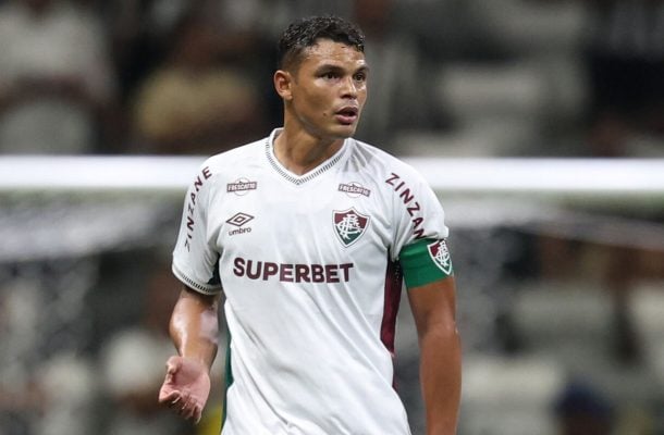 THIAGO SILVA:  Participou menos do que o time precisava. NOTA: 5,5 - 