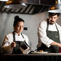 Mudança de rota: conheça quem trocou de profissão pelo amor à gastronomia - Guilherme deixou a perícia contábil e o direito, e Yzabella largou a moda para mergulhar no setor  de gastronomia