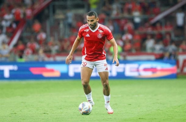 THIAGO MAIA - Capitão, foi o principal articulador da equipe e começou a jogada do primeiro gol do Inter no jogo. Sentiu a parte física na segunda etapa e saiu aos 15 minutos para a entrada de Luis Otávio. NOTA 7,0 - Foto: Ricardo Duarte/Internacional