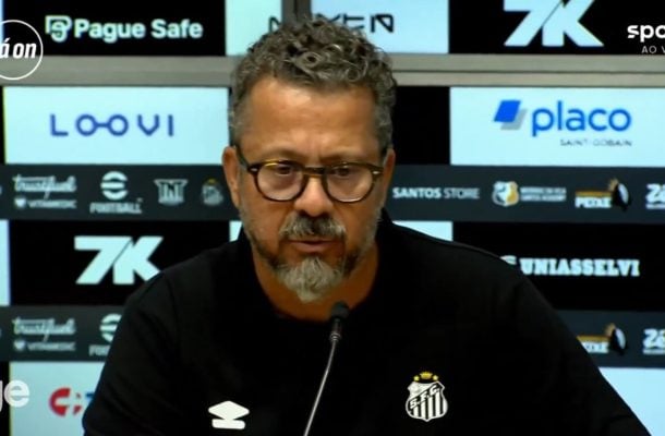 CLEBER XAVIER - O Santos não teve uma atuação brilhante, mas soube sofrer e conseguiu vencer. O time criou poucas chances ao longo dos 90 minutos, mas foi cirúrgico. Defensivamente, Gabriel Brazão salvou a equipe. Resultado importante para dar confiança na sequência do trabalho. NOTA: 6,0 - Foto: Reprodução