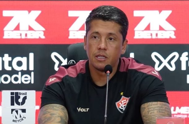 VITÓRIA - O Leão teve um alto volume ofensivo e finalizou 19 vezes. Contudo, faltou mais capricho. Afinal, teve somente três chances claras, enquanto o Santos teve duas com baixo volume. A defesa mostrou fragilidade e ainda precisa de ajustes. NOTA: 4,5 - Foto: Reprodução