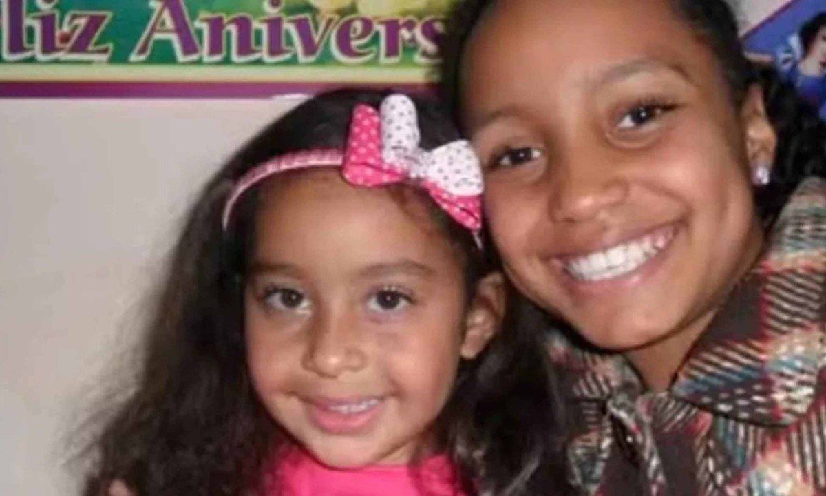 Larissa Torres (à direita, na foto) pegou moto de app e perdeu a vida em acidente -  (crédito: Arquivo pessoal)
