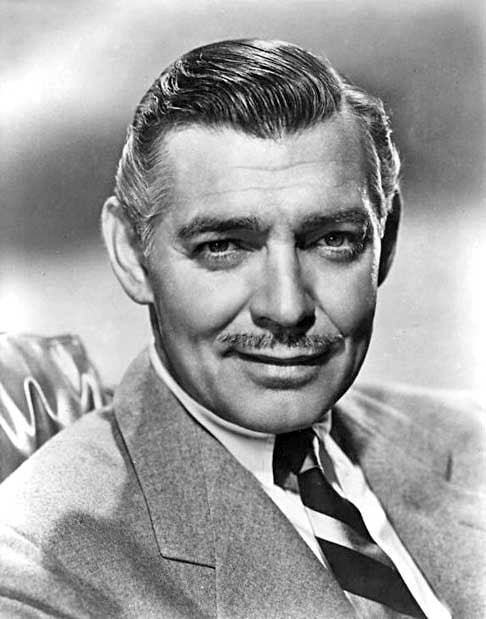5. Clark Gable - O popular ator que era muitas vezes chamado de "O Rei de Hollywood", nasceu em Ohio-EUA, em 1/2/1901. Gable foi piloto durante a Segunda Guerra Mundial. Atuou em mais de 60 filmes e muitos deles renderam prêmios.