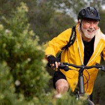 Saúde dos idosos: 7 dicas para manter ou perder peso - FreePik