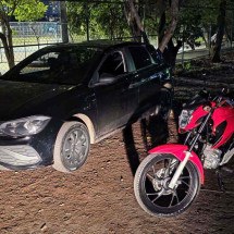 BH: homem e adolescente são detidos por render e roubar motociclista - Divulgação/PMMG