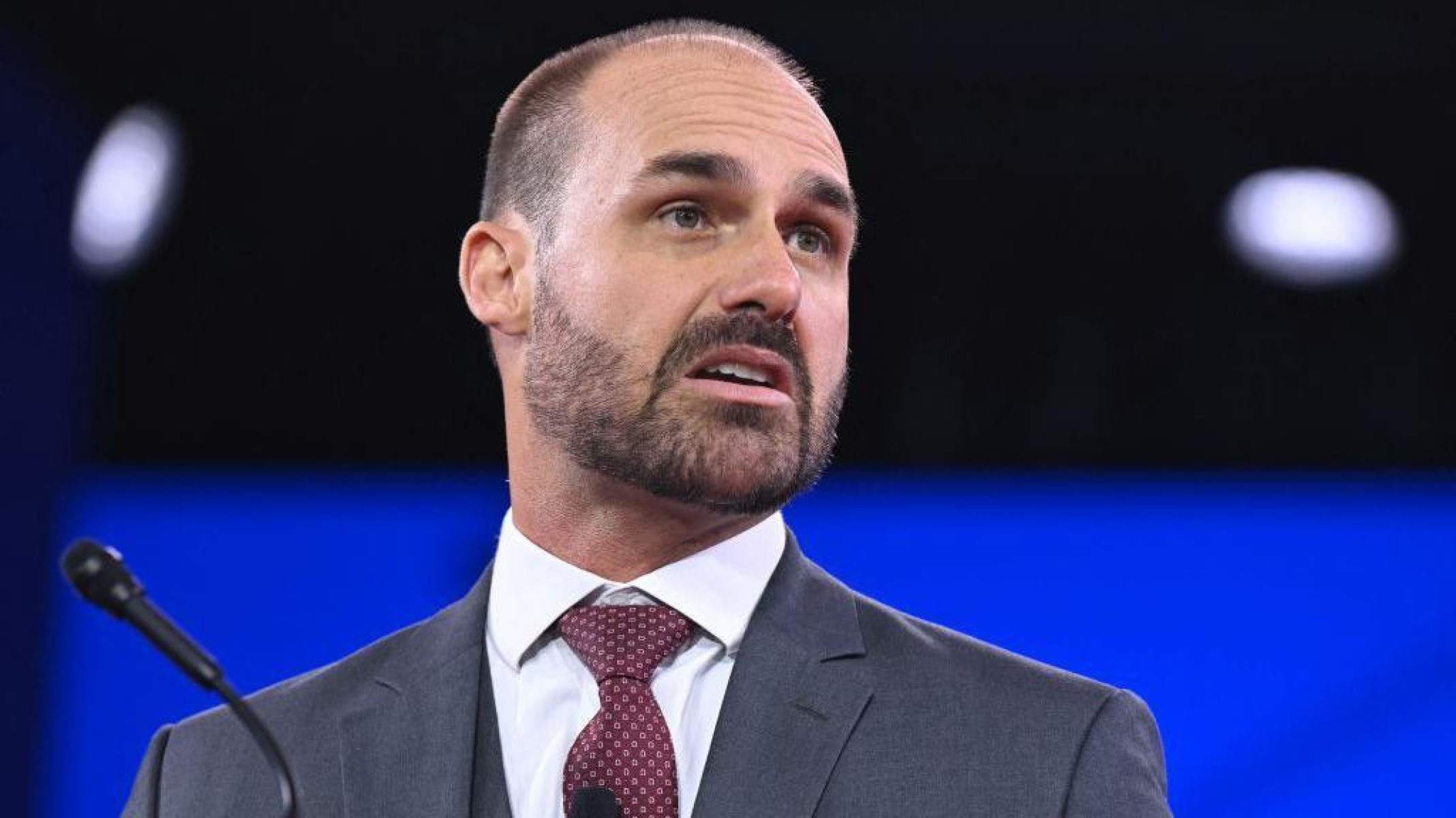 Por que STF abriu inquérito contra Eduardo Bolsonaro