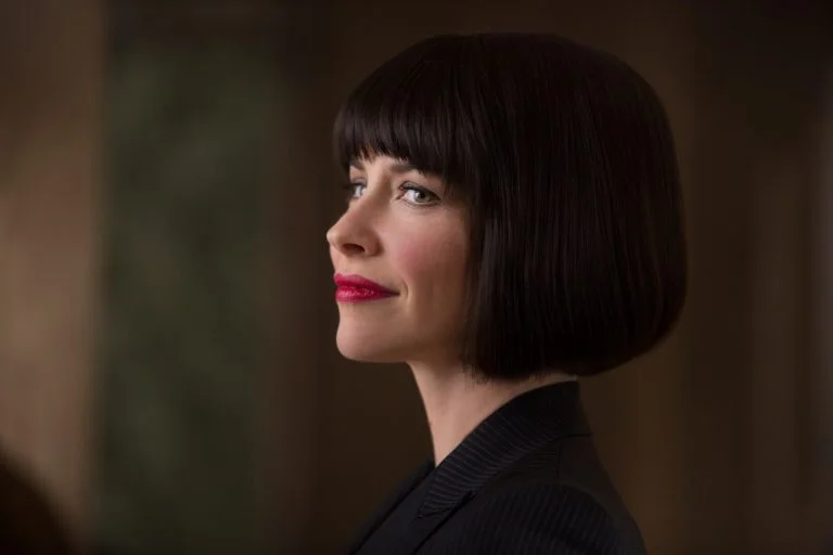  Antes de seguir carreira como atriz, Evangeline Lilly trabalhou como aeromoça e já declarou ter soltado "pum" na cara de passageiro. Mais uma atitude que rendeu críticas. -Divulgação