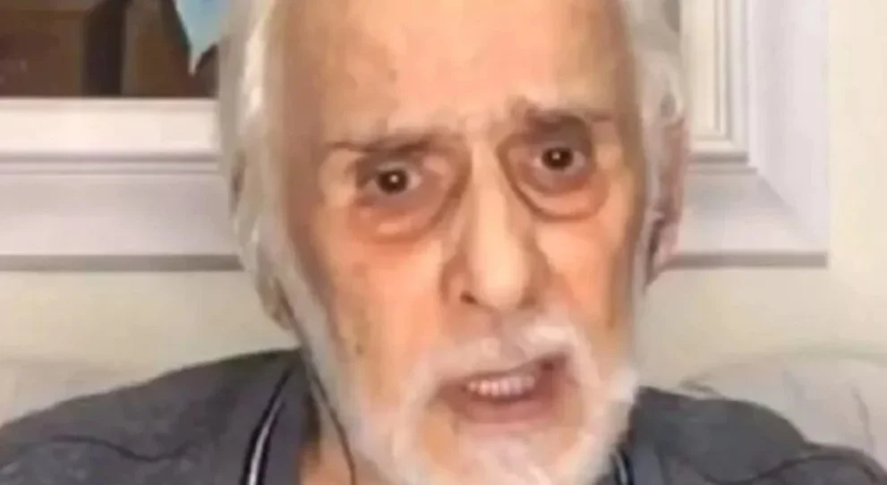 Atualmente, o ator mora em um apartamento na zona de sul de SÃ£o Paulo com a irmÃ£, GrÃ¡cia Cuoco, de 86 anos, e conta com o auxÃ­lio de cuidadores para poder fazer atividades bÃ¡sicas, como levantar da cama e tomar banho.
